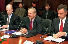 Dwaj synowie Zbiga są aktywni w polityce, lecz stoją po przeciwnych stronach barykady Ian (na fot. pierwszy z lewej) jest republikaninem. Niewykluczone, że kiedy wygra Romney, Ian wejdzie do rządu.