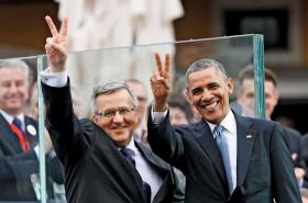 Dużą rolę w podniesieniu rangi rocznicy pierwszych częściowo wolnych wyborów do parlamentu odegrał prezydent USA Barack Obama (na fot. z Bronisławem Komorowskim).