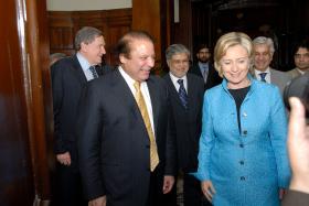 Nawaz Sharif z Hillary Clinton. Lahore. 2009 r.