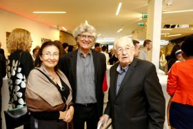 W kuluarach spotkali się m.in. Andrzej Wajda i Feliks Falk, reżyser, scenarzysta, absolwent ASP, jeden z jurorów Nagrody Architektonicznej POLITYKI.