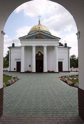Jabłeczna - cerkiew św. Onufrego w jednym z czterech w Polsce prawosławnych męskich monastyrów