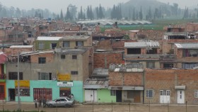 Soacha, przedmieścia Bogoty, za mieszkańcami tych biednych dzielnic nikt nie tęskni (poza ich rodzinami).