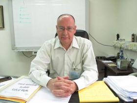 Dr Masad Barhum, dyrektor szpitala w Nahariji.