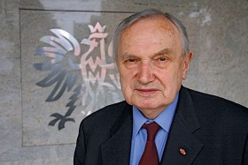 Prof. Jan Ciechanowski