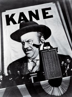 Ambitny megaloman Charles Foster Kane w filmie „Obywatel Kane”, 1941 r., Orsona Wellesa.