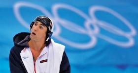 Michael Phelps przed finałem wyścigu na 200 metrów stylem motylkowym w czasie tegorocznych Igrzysk Olimpijskich w Londynie.