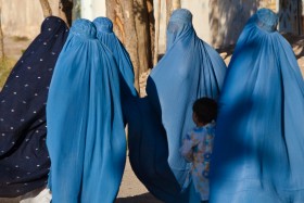 Kobiety w takich burkach można spotkać w Afganistanie oraz na północy Pakistanu.