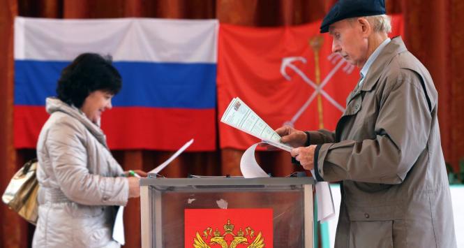 W kontekście wyzwań stojących przed systemem władzy w Rosji obecne wybory parlamentarne są istotne, ale nie decydujące.