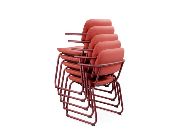 Krzesło Normo, powstałe dla marki Profim, to manifest nowego projektowania. Konstrukcja jest polipropylenu z odzysku. W produkcji nie użyto zszywek – tapicerka została zaciągnięta na specjalnym sznureczku, a elementy nie są klejone – po zakończeniu życia produktu można je rozdzielić i poddać recyklingowi.