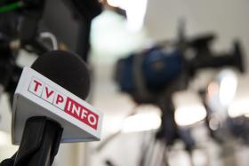 Propagandowa nachalność odbiła się na oglądalności TVP Info, która została daleko w tyle za TVN 24.