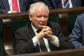 Prezes PiS nie miał tęgiej miny podczas procedowania w Sejmie nad odrzuceniem całkowitego zakazu aborcji.