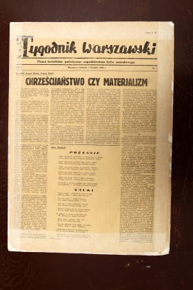 Tygodnik Warszawski - powojenne pismo katolickie, które usiłowało prezentować twardszą linię w sporze z nową władzą.