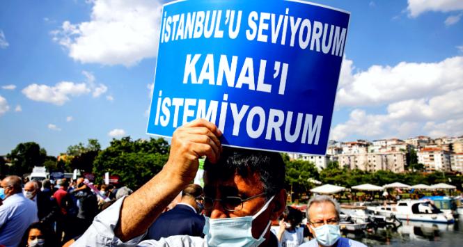 „Kocham Stambuł. Nie chcę kanału”. Protest przeciwko budowie Kanału Stambulskiego