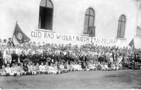 Polska kolonia Felicjanowo w Brazylii, lata 20. Obchody rocznicy Bitwy Warszawskiej 1920 roku.