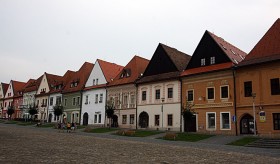 Bardejów – jedna z pierzei rynku wpisanego na Listę Światowego Dziedzictwa Kulturowego UNESCO.