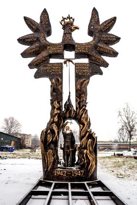 Pomnik w Gliwicach upamiętniający rzeź wołyńską.