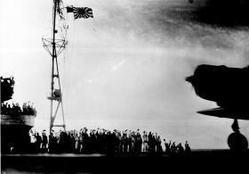 Zdjęcie wykonane na pokładzie japońskiego lotniskowca przed atakiem na Pearl Harbor, Hawaje, 7 grudnia 1941 r.