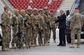 Pokaz Żandarmerii Wojskowej na PGE Stadion Narodowy przed szczytem NATO
