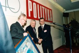 Trzech naczelnych POLITYKI. Od lewej: Jan Bijak, MFR, Jerzy Baczyński, 40-lecie POLITYKI (1997 r.)