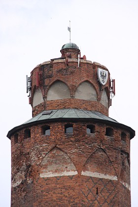 Brodnica, zwieńczenie wieży głównej krzyżackiego zamku z XIV w. Wieża o wysokości 54 m ma dwanaście kondygnacji