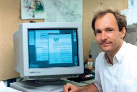 W 1980 r. Timothy Berners-Lee, młody fizyk przebywający na kontrakcie w CERN, stworzył system zarządzania bazami danych. Jego rozwinięcie znamy dziś jako WWW.