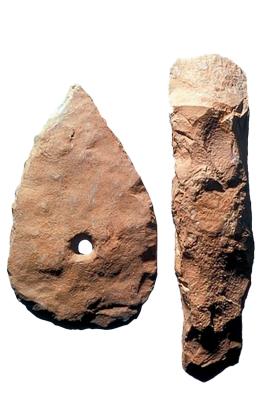 Kamienne narzędzia z epoki neolitu znalezione na pustyni Negew, Izrael.
