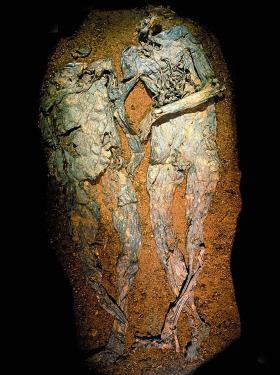 Mumie z Moory wykopane ręcznie w 1904 r. Zachowały się w bardzo dobrym stanie.