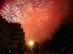 Co roku we wrześniu w San Sebastian organizowany jest międzynarodowy festiwal sztucznych ogni. Tradycja ta trwa już od 1953 roku.