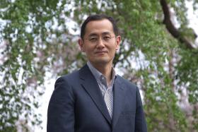 Shinya Yamanaka, japoński lekarz, specjalista od komórek macierzystych. Obecnie szef Center for iPS Cell Research and Application w Kyoto University.
