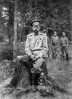 Mikołaj II po abdykacji w Carskim Siole, 1917 r.