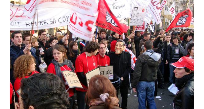 Manifestacja przeciwko polityce francuskiego rządu, 29 stycznia 2009. Fot.  vx_lentz, Flickr, CC by SA