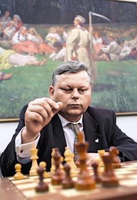 Poseł PiS Marek Suski - to on rządzi na radomskiej szachownicy