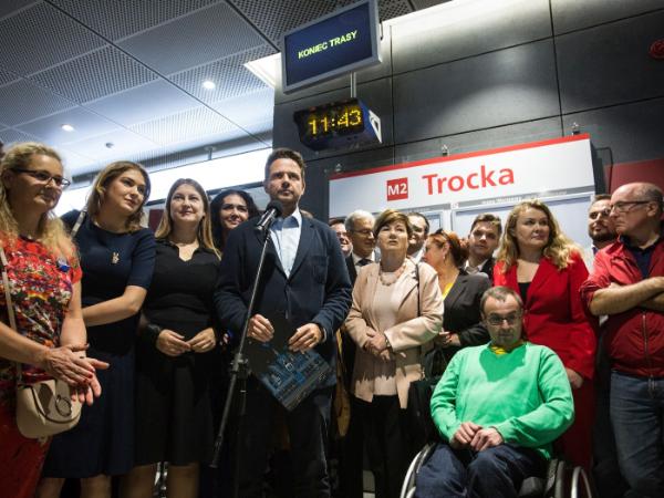 Rafał Trzaskowski otwiera nowe stacje II linii metra.