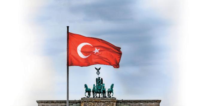 W Niemczech żyje ok. 3 mln osób tureckiego pochodzenia. Mniej więcej połowa ma już paszporty Republiki Federalnej.