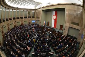 Trwająca już dwa lata VIII kadencja Sejmu jest czasem największych politycznych konfliktów, ideologicznych podziałów i słownej agresji.
