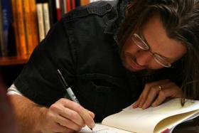 David Foster Wallace w jednej z nowojorskich księgarni, styczeń 2006 r.
