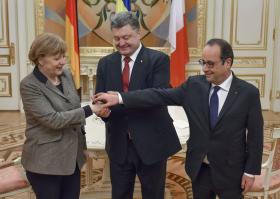 Najpierw Angela Merkel i Francois Hollande spotkali się w kijowie z prezydentem Ukrainy Petro Poroszenko