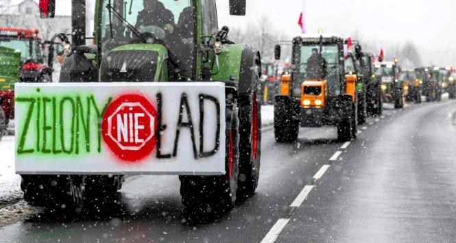 Rolnicy z okolic Radomia biorą udział w ogólnopolskiej akcji protestacyjnej, 9 lutego 2024 r.