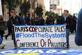 Kontrowersje wokół COP21 to pierwsza poważna lekcja nowej, wojennej rzeczywistości w Europie.