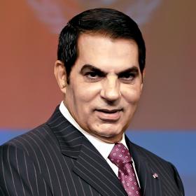 Ben Ali uciekł z żoną do Arabii Saudyjskiej.