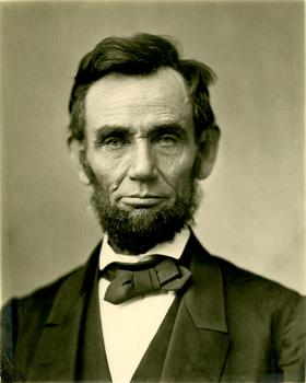 Abraham Lincoln był jednym z tych amerykańskich prezydentów, których można nazwać mistrzami dowcipnej riposty.