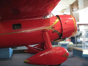 Lockheed Vega, na którym Amelia Earhart w samotnym locie pokonała Atlantyk. Maszyna ze zbiorów National Air and Space Museum w Waszyngtonie.
