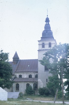Kościół parafialny w Wyżanianach.