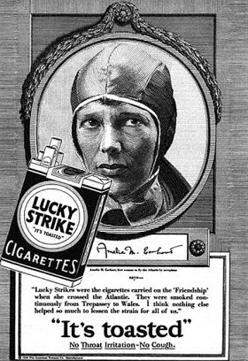 Sława przyniosła pieniądze. Jeden z najbardziej lukratywnych kontraktów reklamowych Earhart zawarła z producentem papierosów  Lucky Strike.