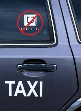 Uber nie jest taksówkową korporacją, tylko pośrednikiem między pasażerami i kierowcami.