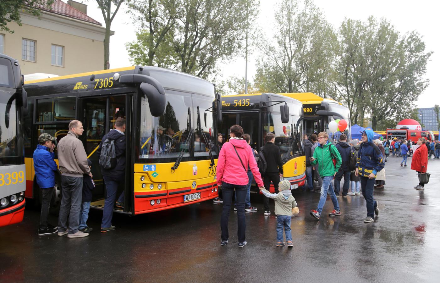 Polskie samorządy są światowym liderem we wdrażaniu darmowego transportu publicznego, co sprzyja przesiadaniu się mieszkańców z samochodów do autobusów.