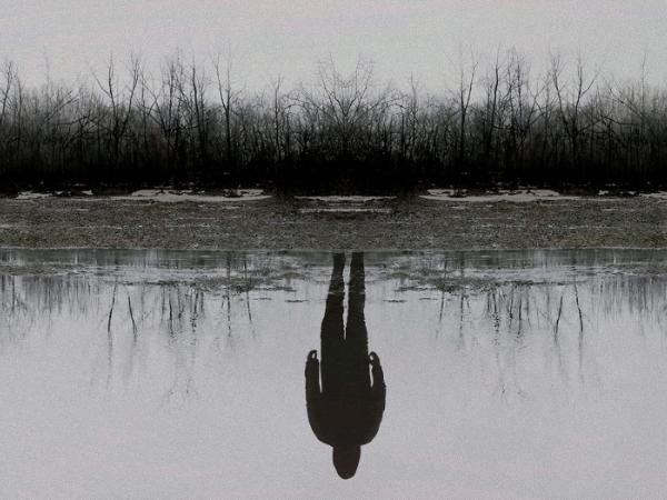 „Outsider”, reż. Andrew Bernstein