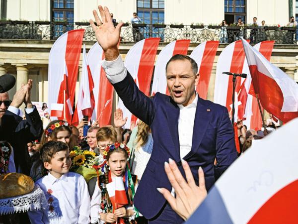 Karol Nawrocki na spotkaniu z mieszkańcami Lubartowa