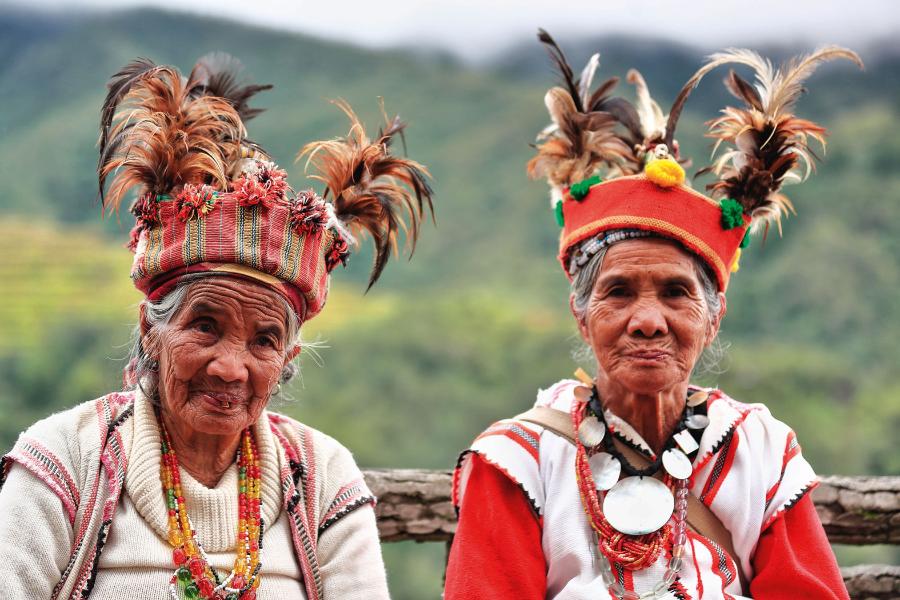 Mieszkańcy prowincji Ifugao na filipińskiej wyspie Luzon w tradycyjnych nakryciach głowy.