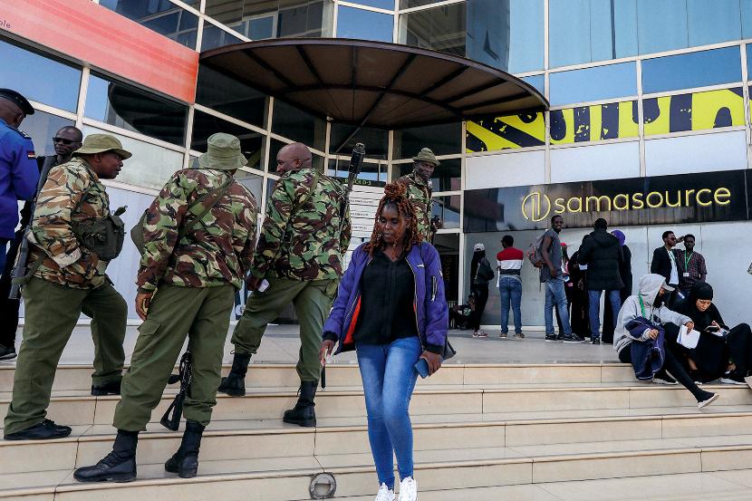 Ofiary outsourcingu. Pracownicy kenijskiego podwykonawcy w końcu zaprotestowali przeciwko wyzyskowi (Nairobi, maj br.).